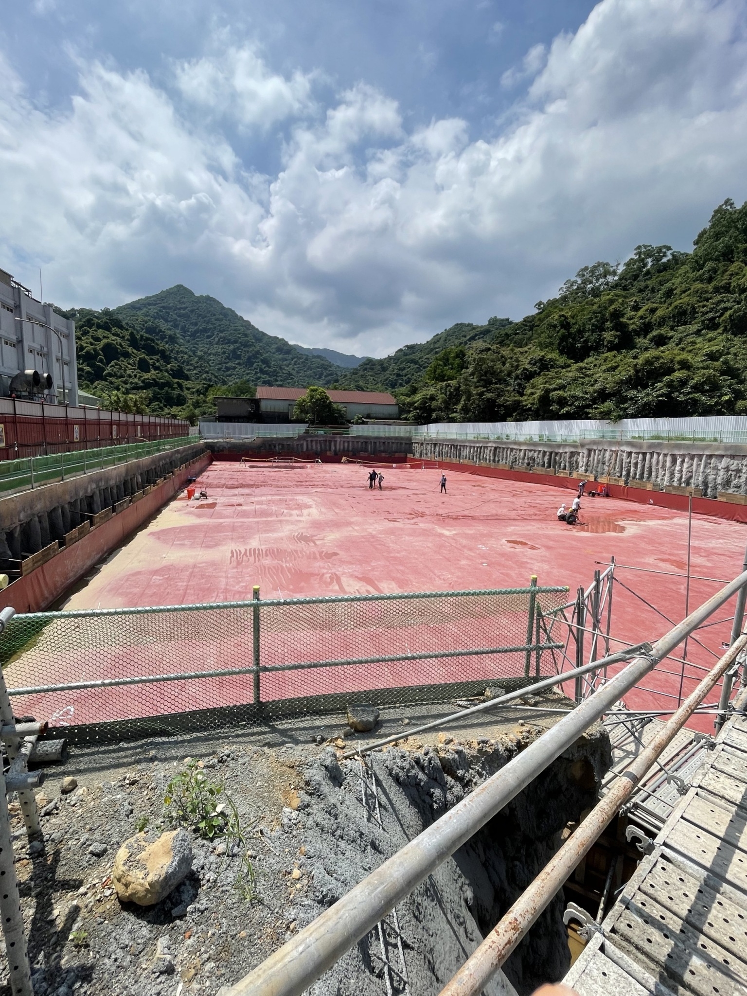 紅泥耐候防水膠布